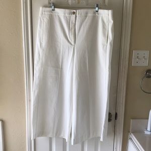 Ann Taylor The Marina wide leg pants. NWT